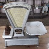 Yvan Chrétien vintage scale
