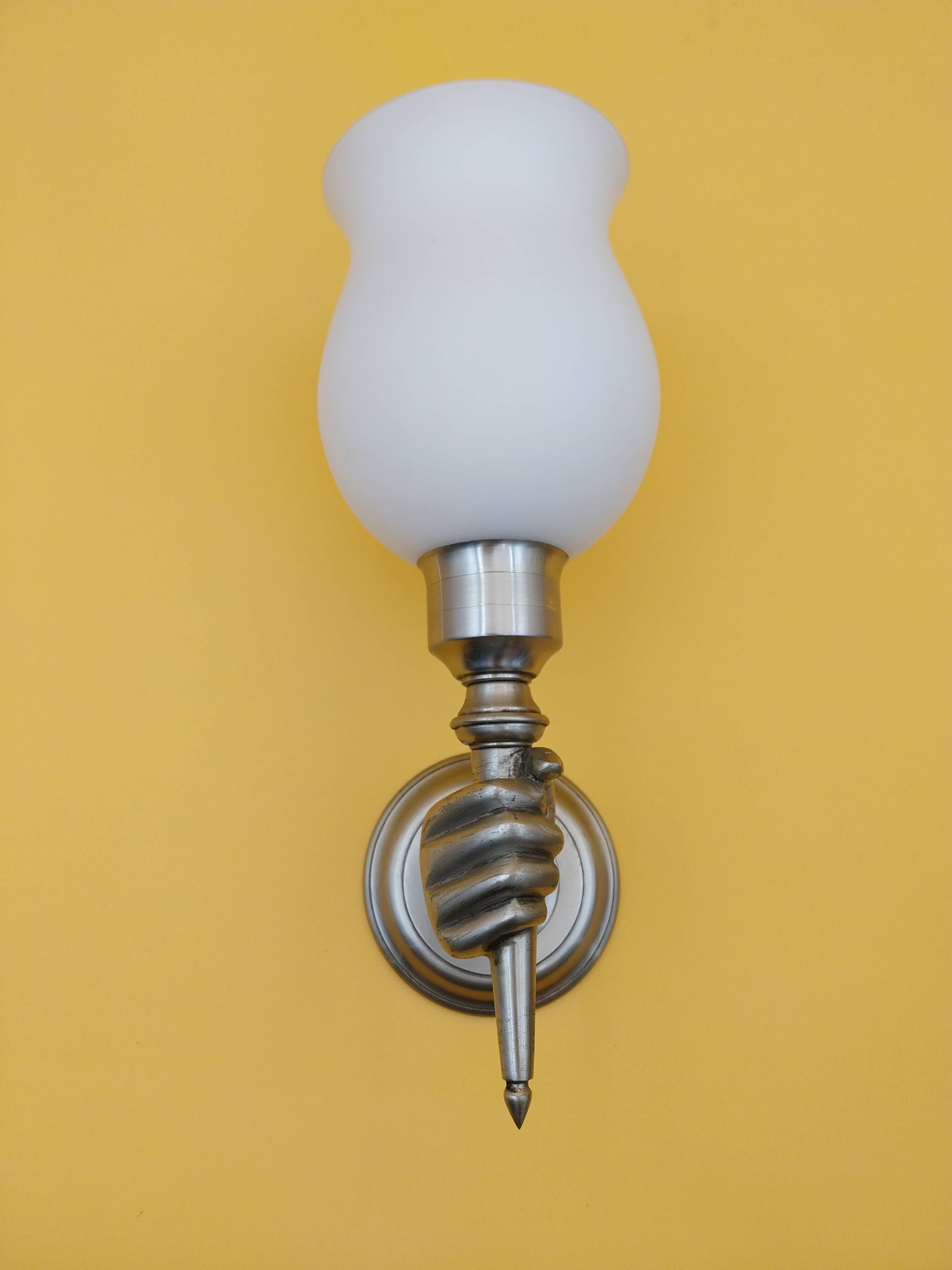 Metal wall light with opaline globe