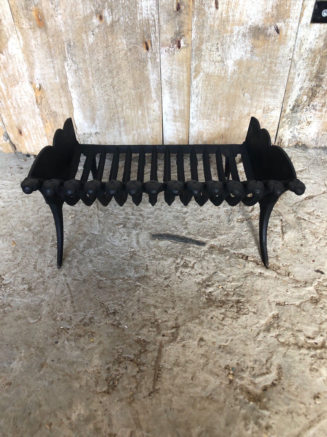 Old fireplace fireplace vintage cast iron
