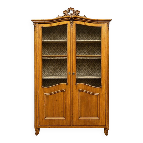 Bibliothèque vitrée de style Louis XV, ouvrant par deux portes en façade
