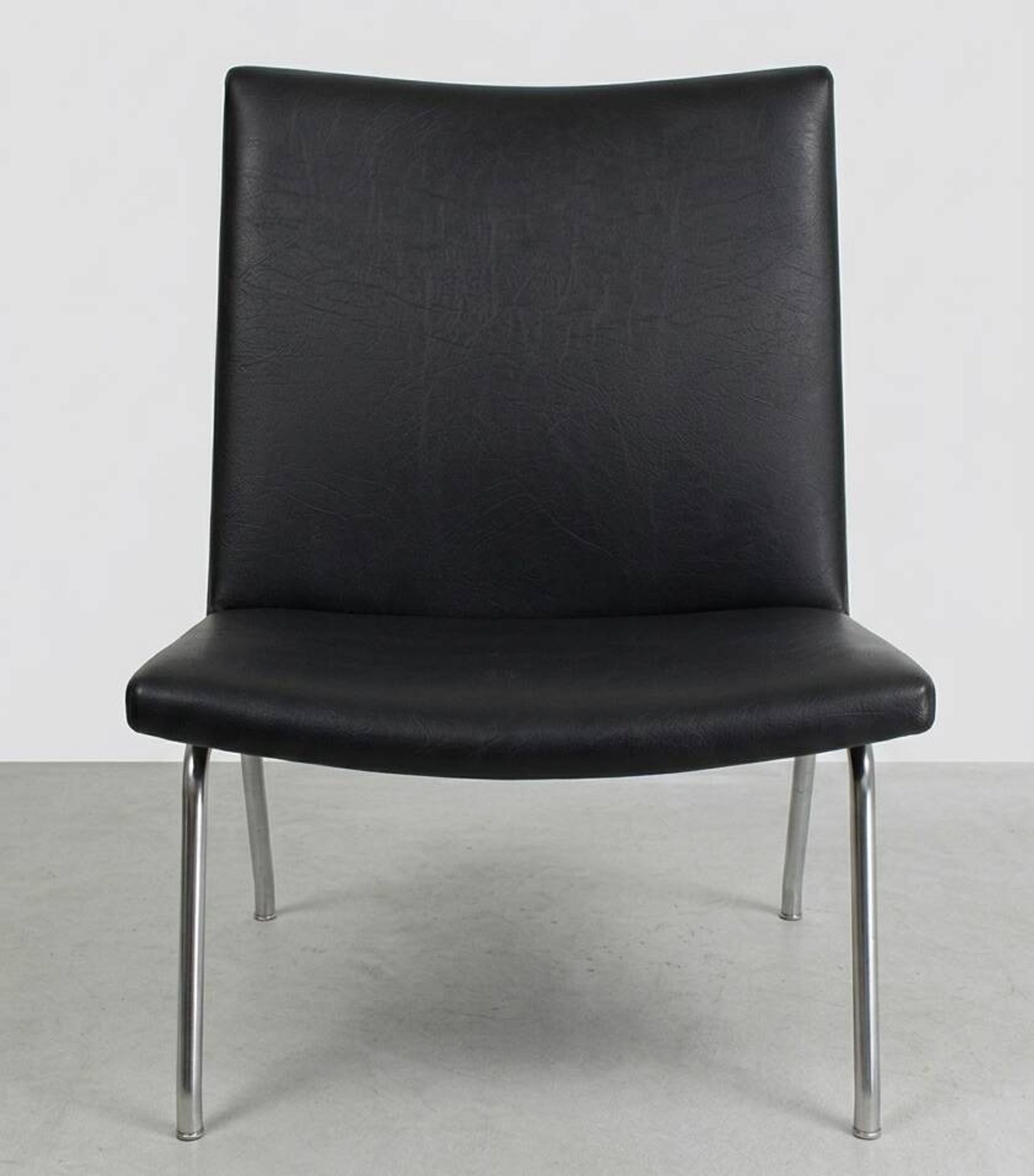 AP-40 "Airport Chair" by Hans J. Wegner - Denmark, 1959