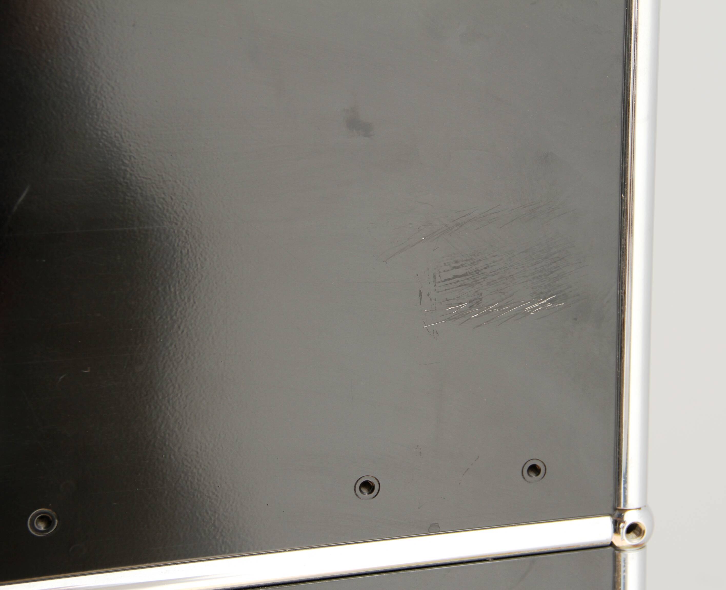 USM Haller storage unit