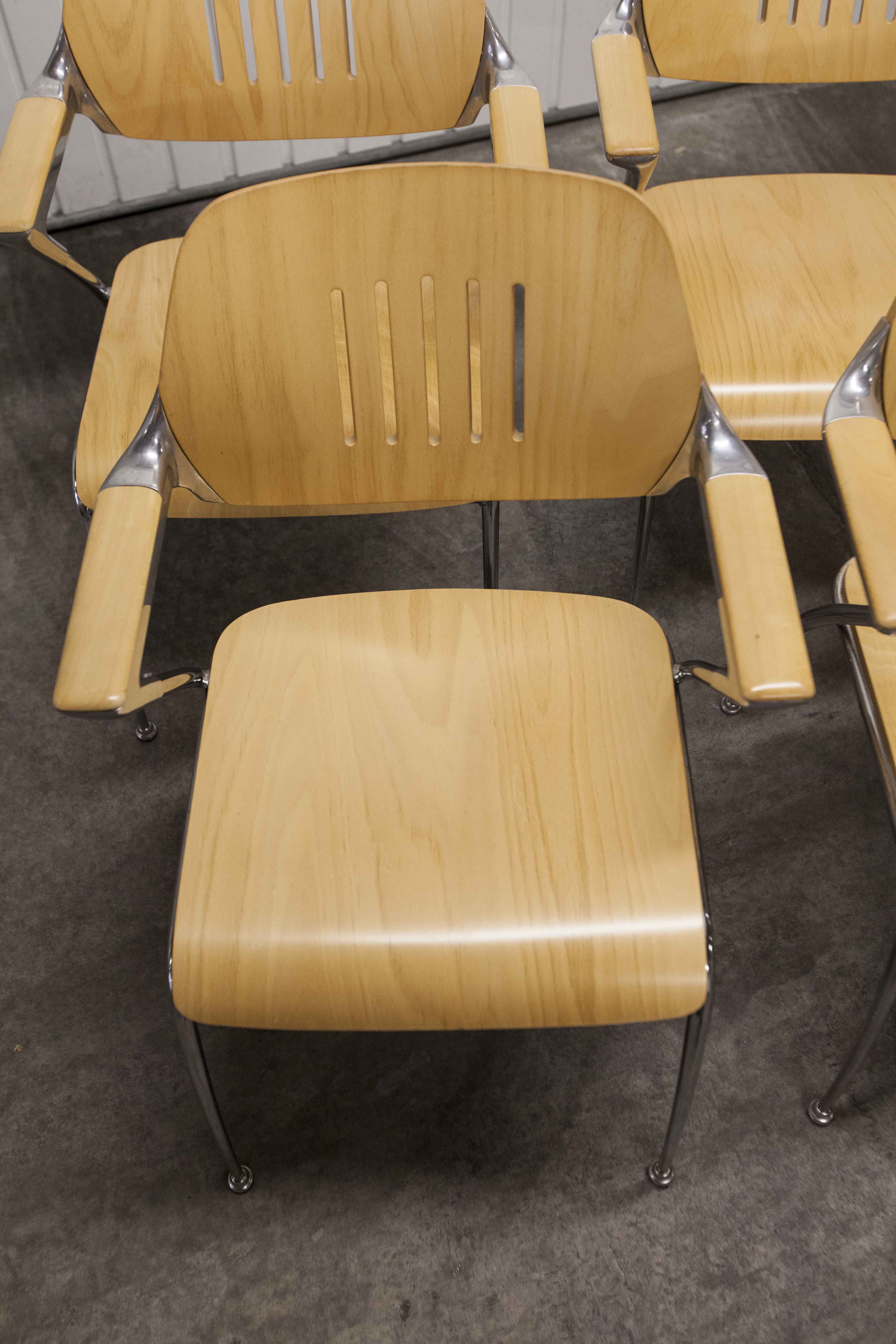 Lot of 6 "Golf" model chairs designed by Francesco Zaccone for the Brunner brand