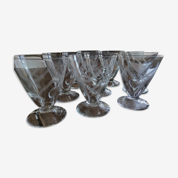 Set of 9 conical glasses on pedestal in antique chiseled glass crosses