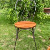 Table ronde et sa chaise en fer forgé