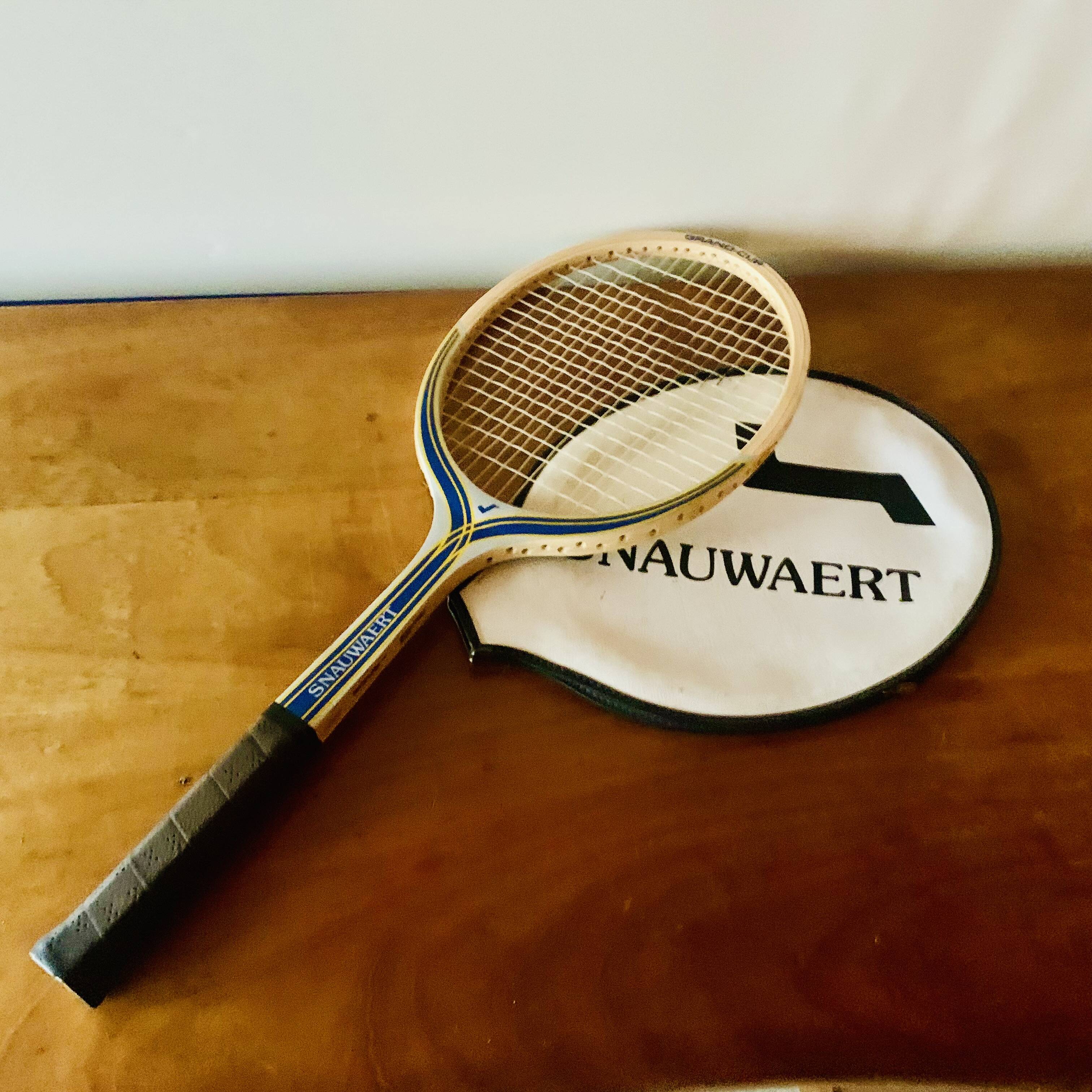 Vintage Snauwaert tennis racket in its case