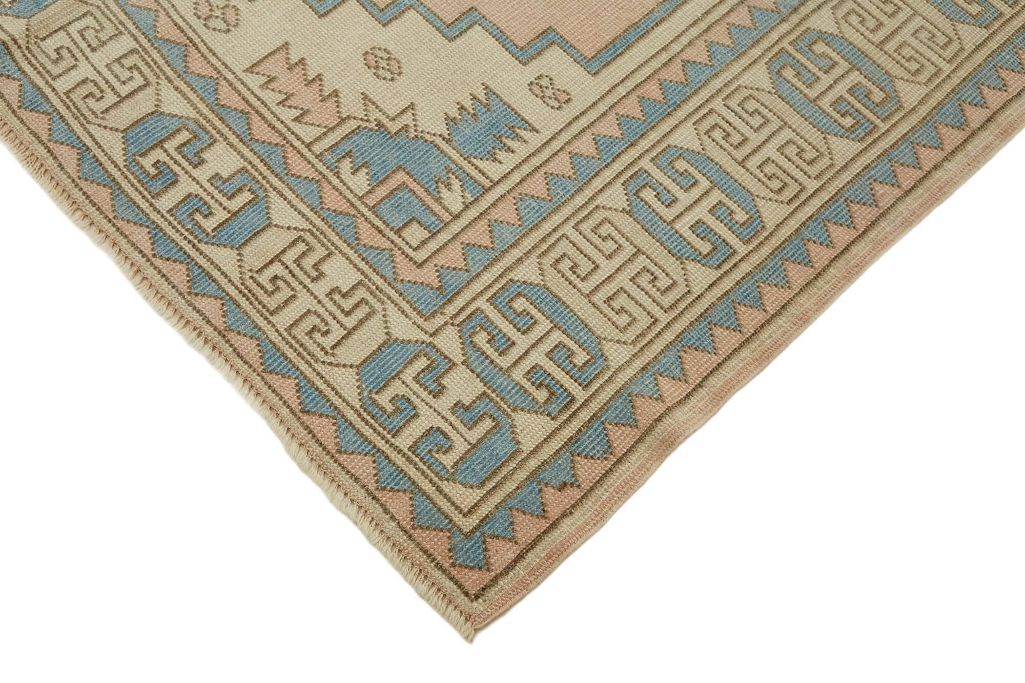 Turkish Vintage Anatolian Rug 162 cm x 226 cm