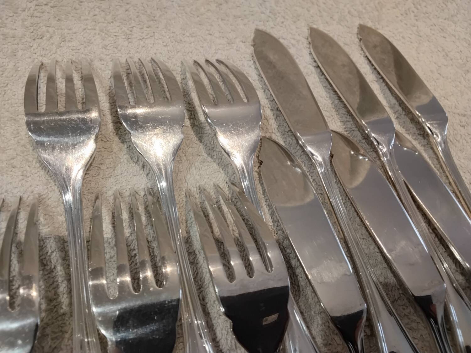 6 fish cutlery sets, 12 pieces, silver-plated metal, Christofle silversmith, Albi pattern