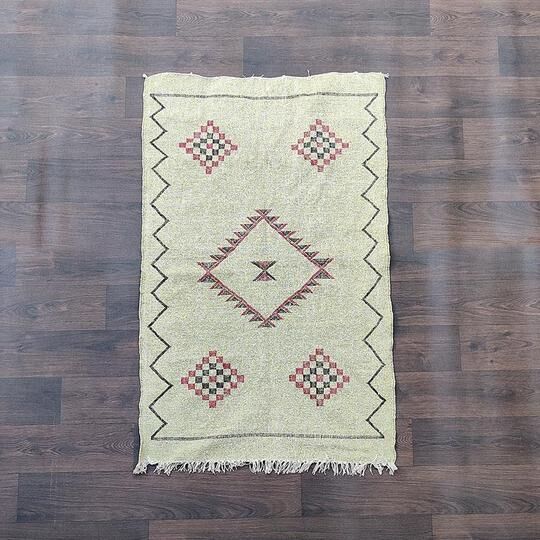 Tapis berbère marocain kaki clair