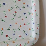 Metal flower-patterned tray