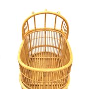 Berceau en rotin vintage pour bébé