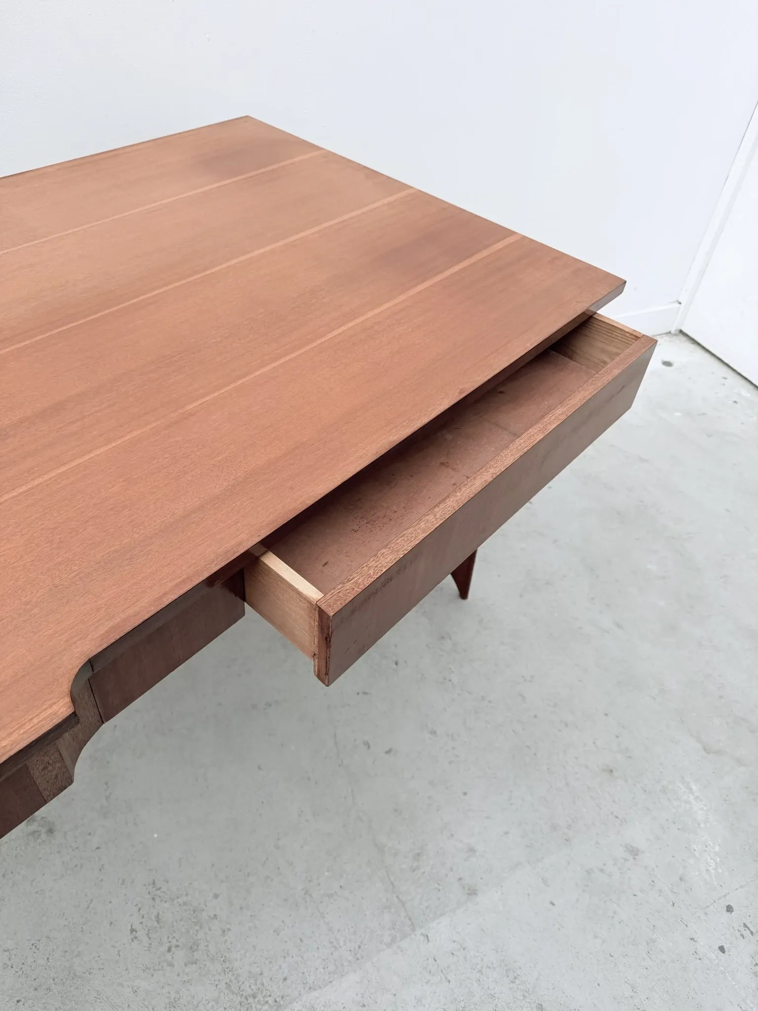 Scandinavian style desk in teak and brass, 1950.