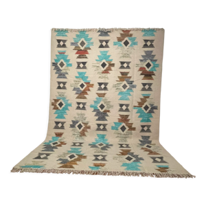 Tapis kilim tissé à