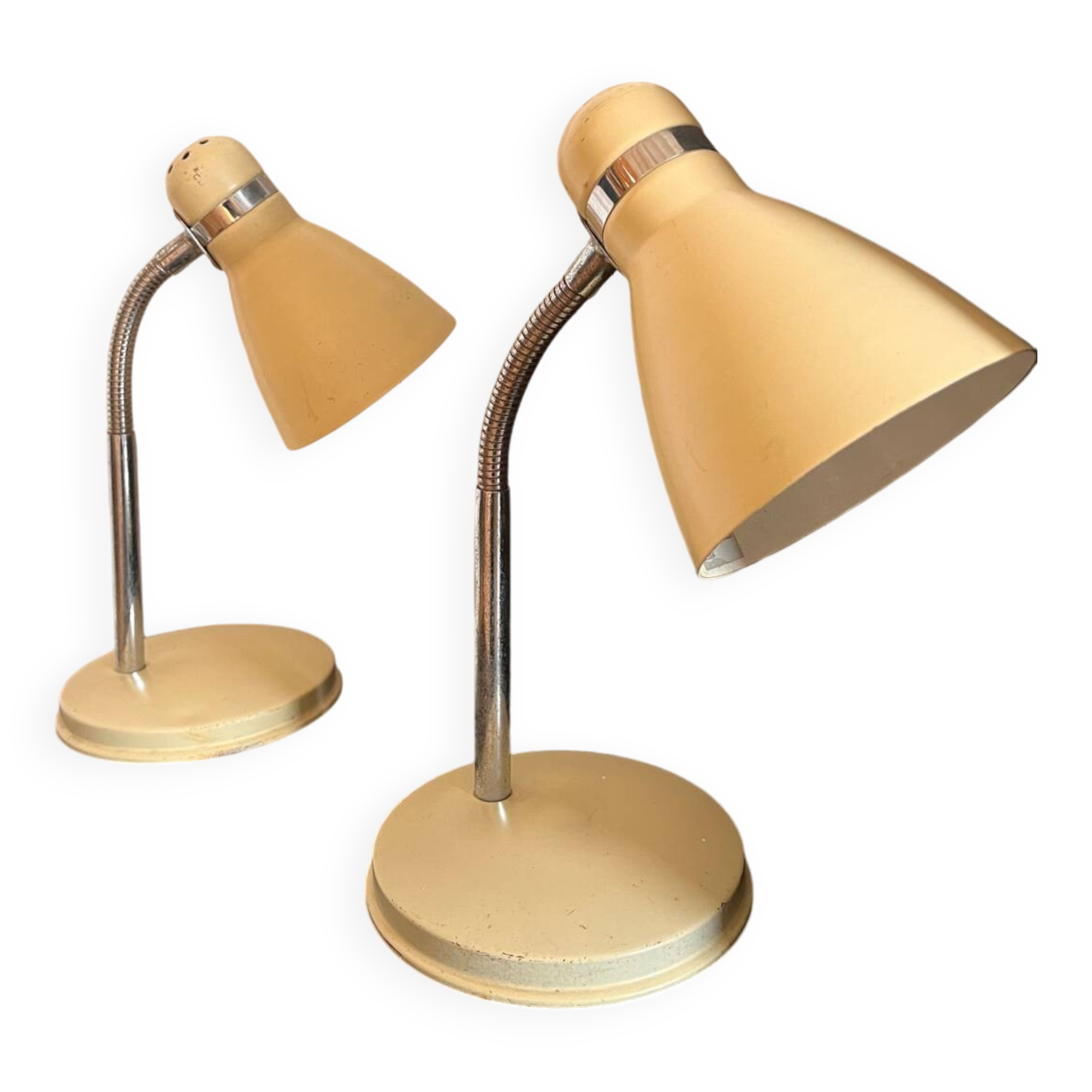 Pair of beige sheet metal lamps