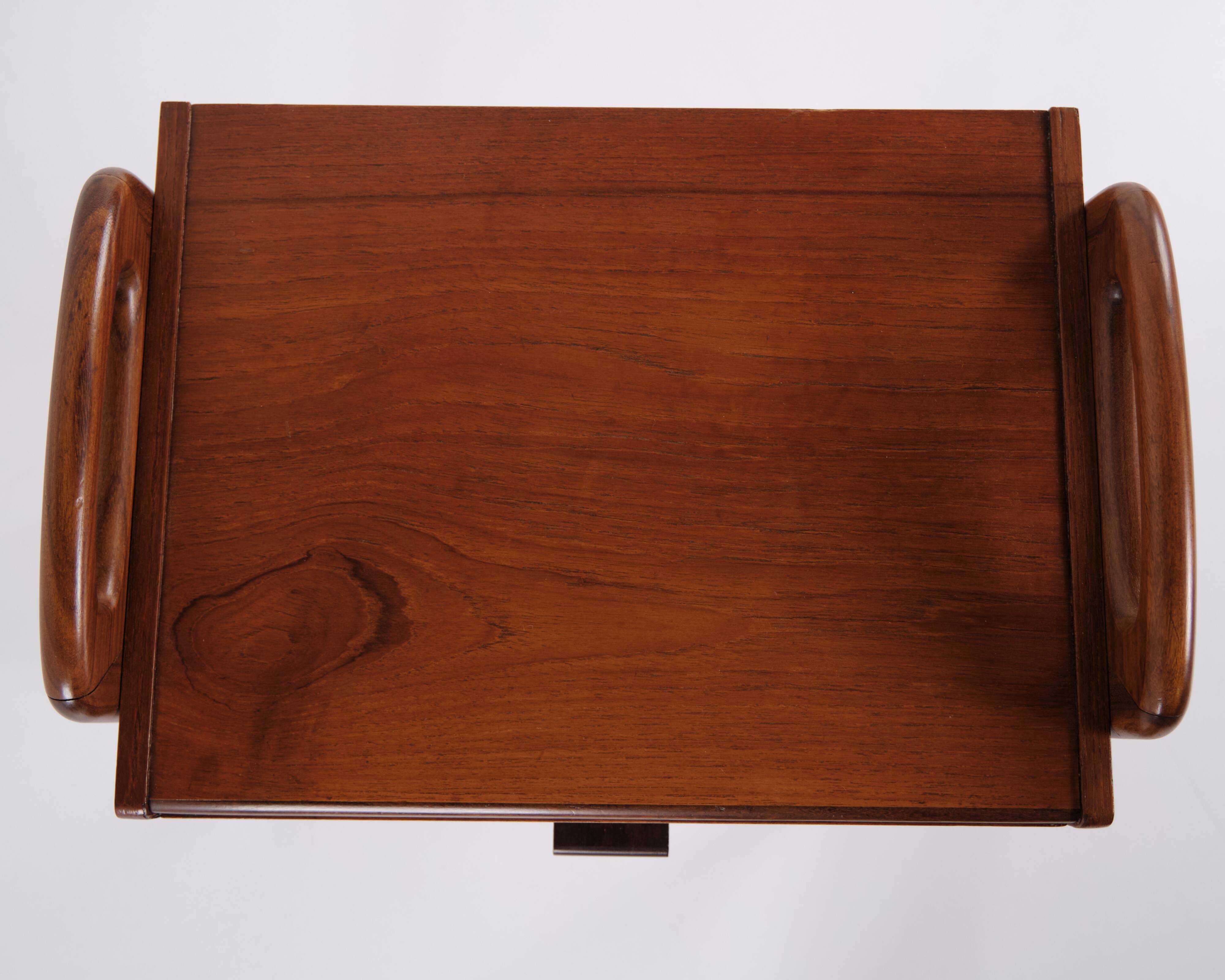 Table d'appoint / de chevet - Teck - Design danois - Années 1960