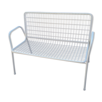 EMU bench