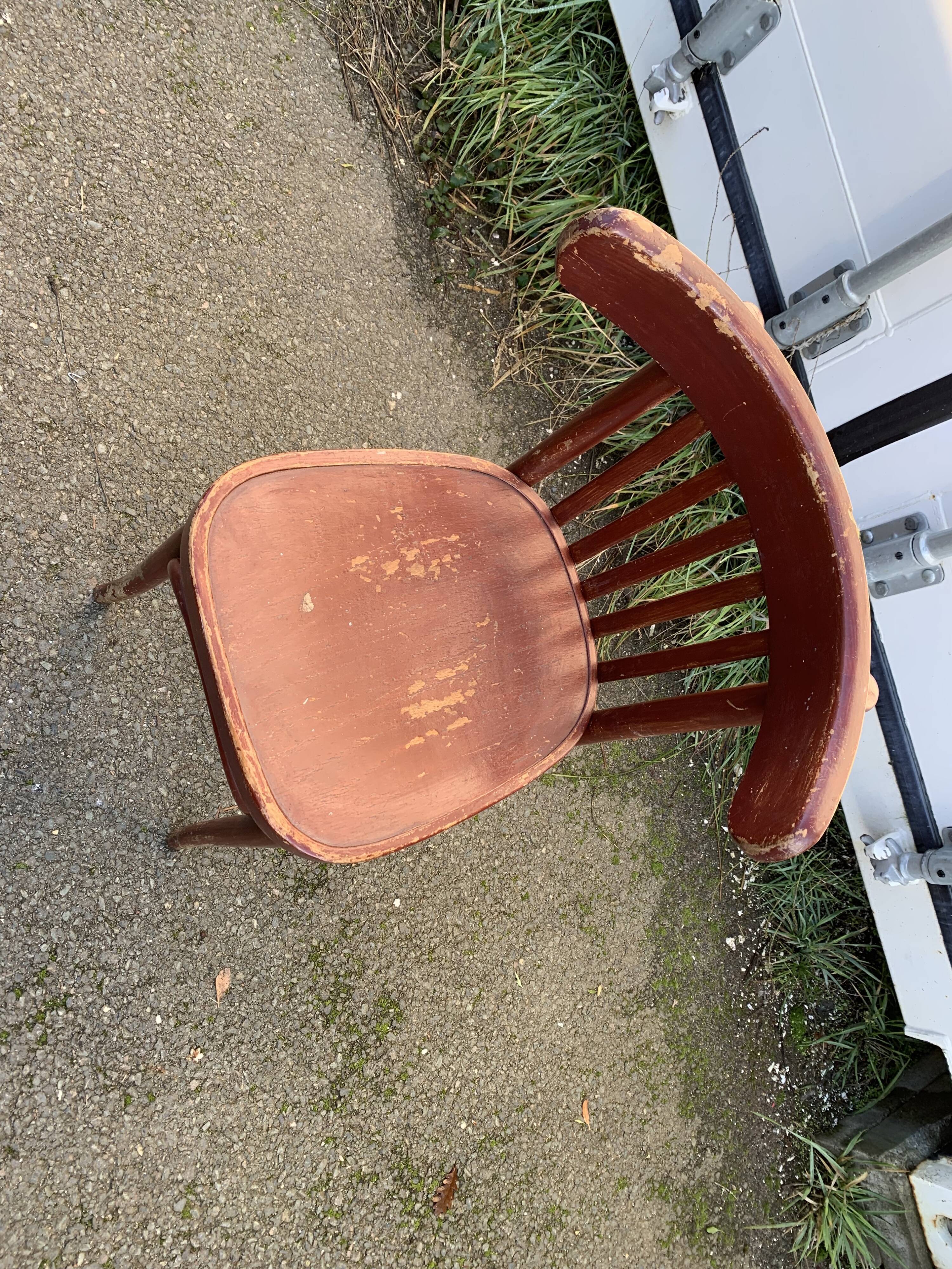 Chaise bistrot bordeaux