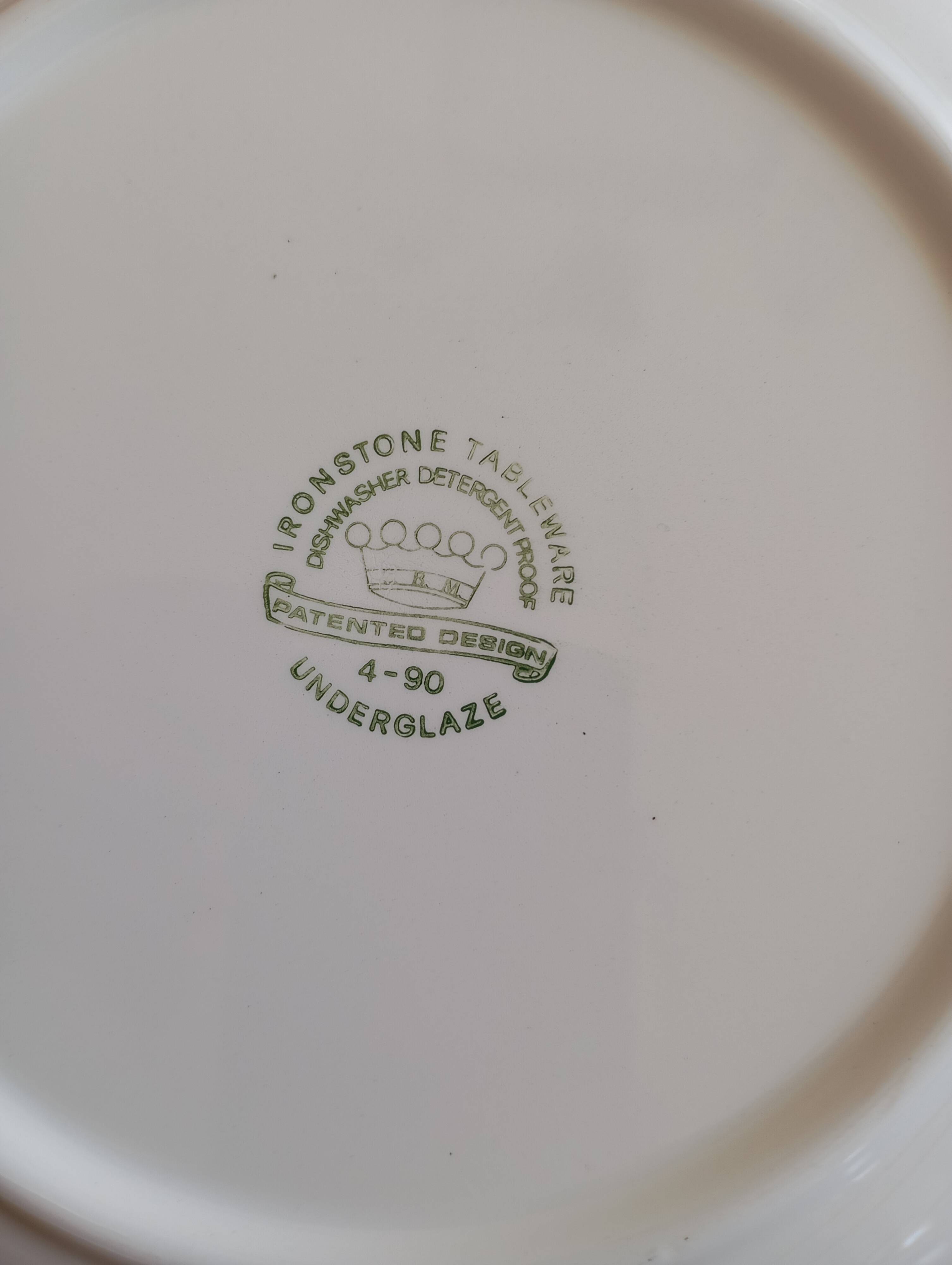 6 English Ironstone Tableware dinner plates