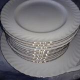 Porcelain dessert plates with cake dish