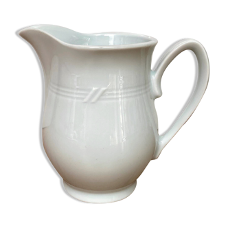 Porcelain milk pot