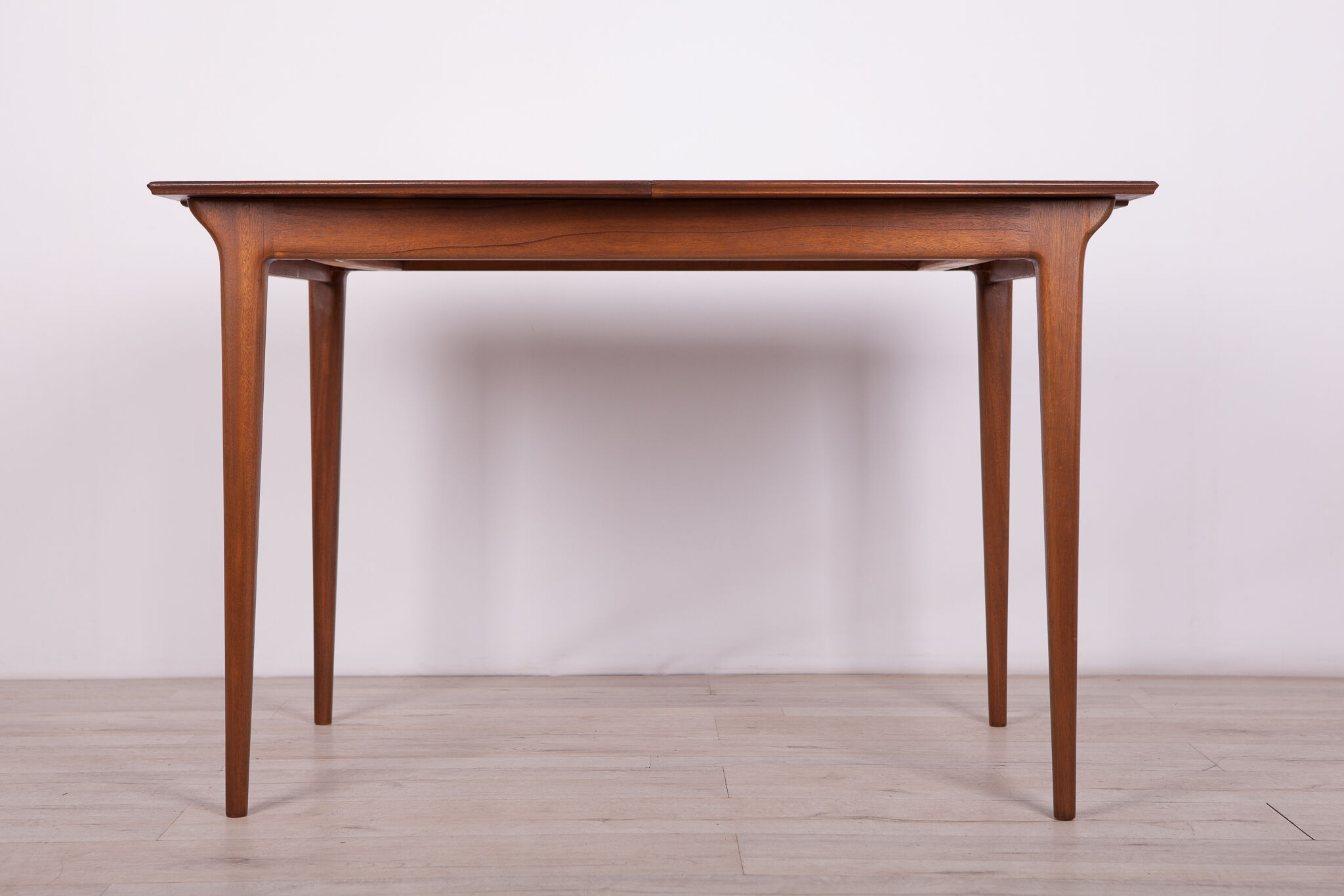 Teak extendable dining table from mcintosh, 1960