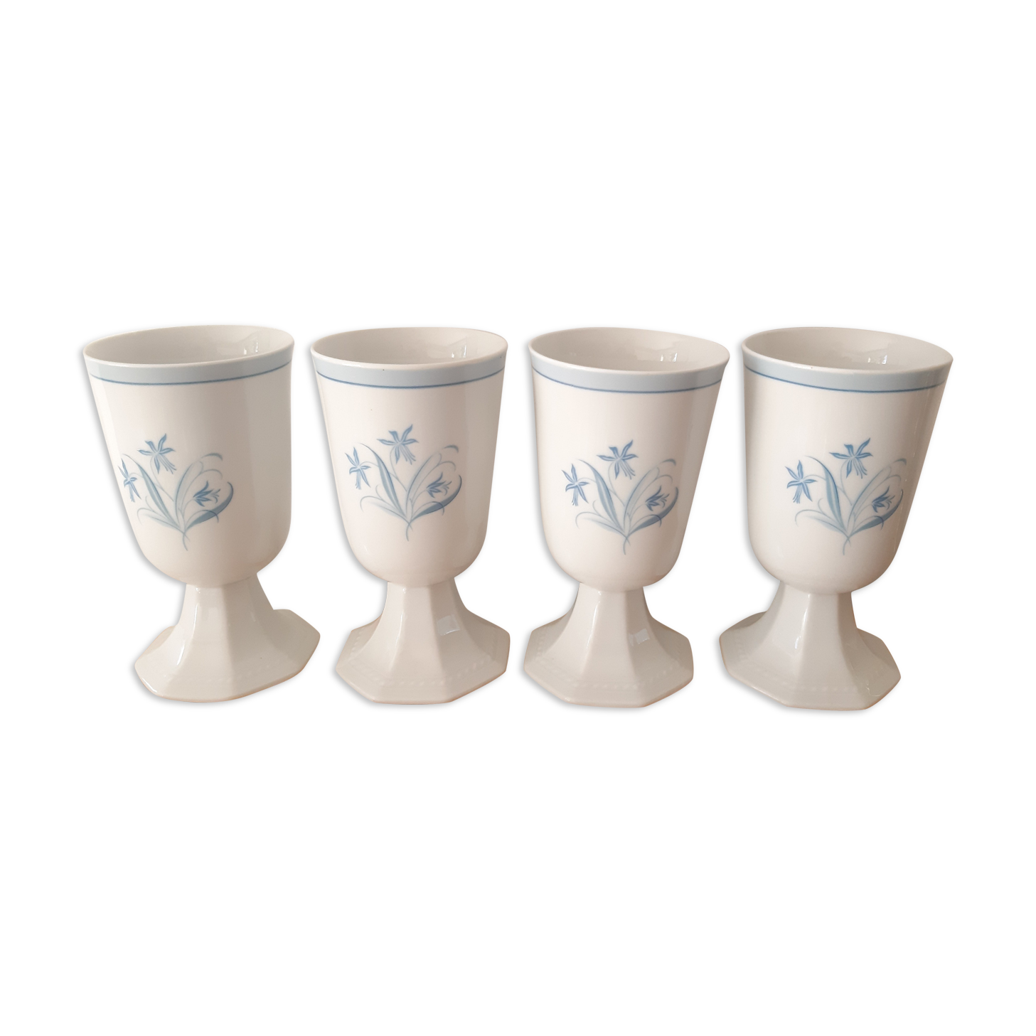 Cups, 4 mugs