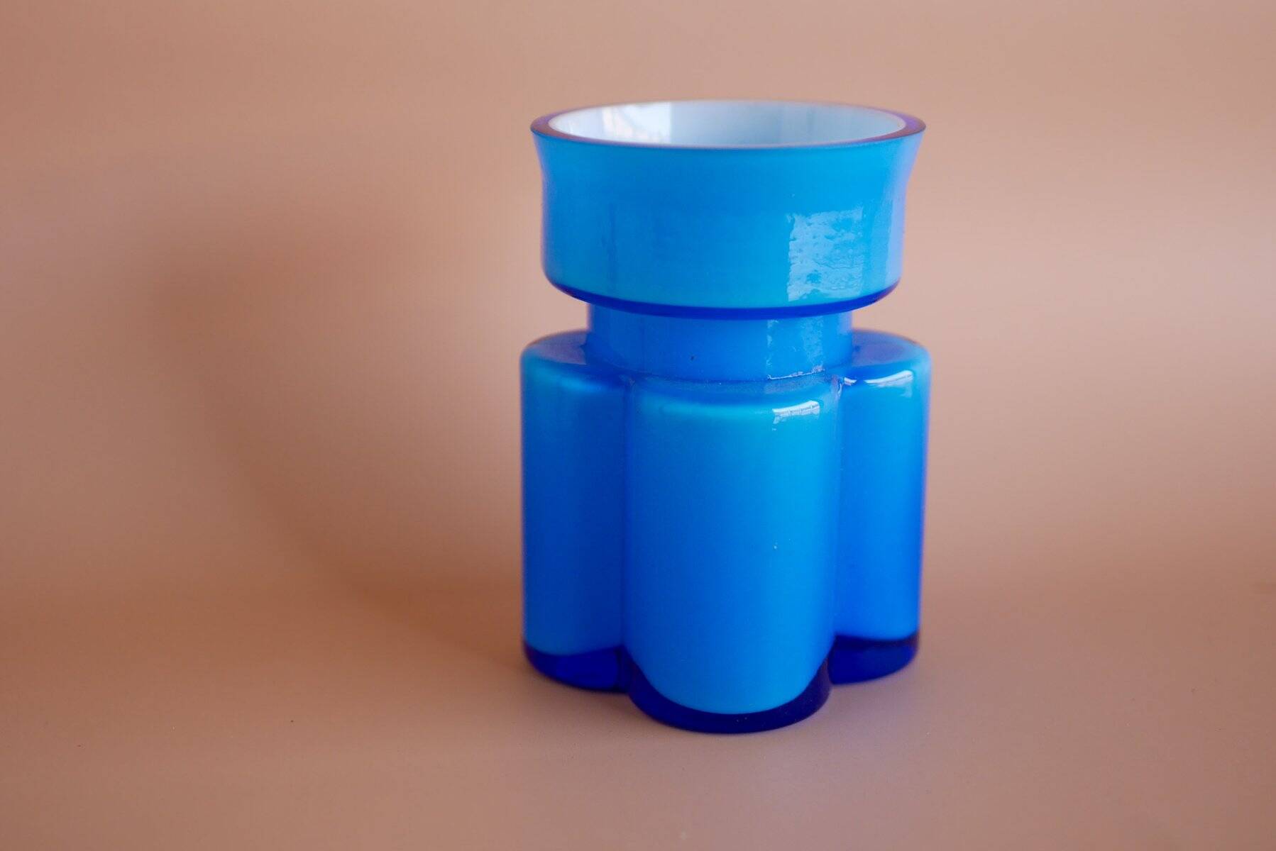 Mid-century modern Scandinavian art glass small vase by Po Ström for Alsterfors, Sweden