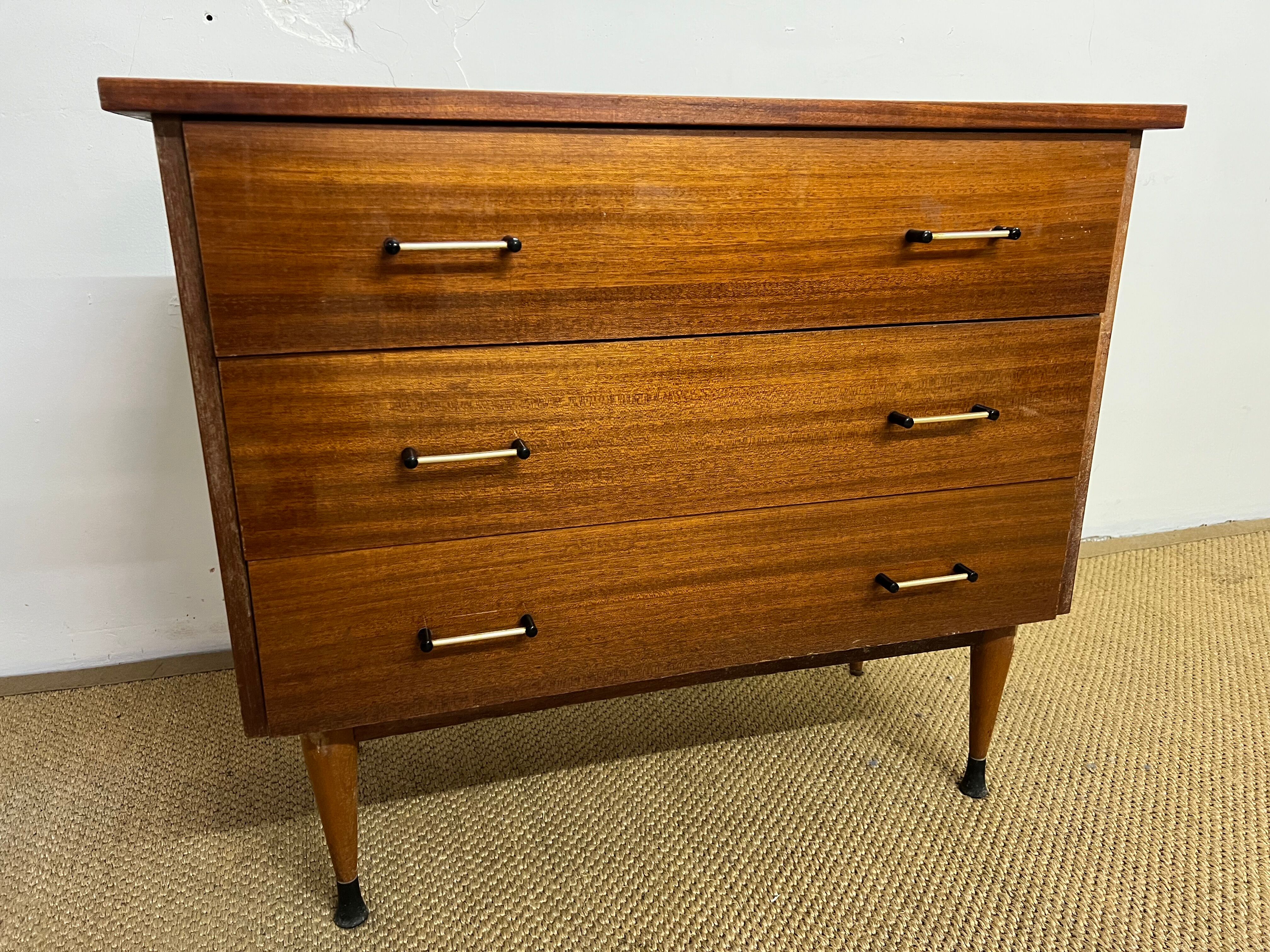 Vintage chest of drawers 3 drawers