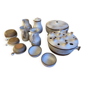 Ceramiques de Ratilly Pierlot Puisaye lot de 11 pieces signées