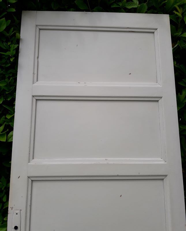 Porte vintage panneautée