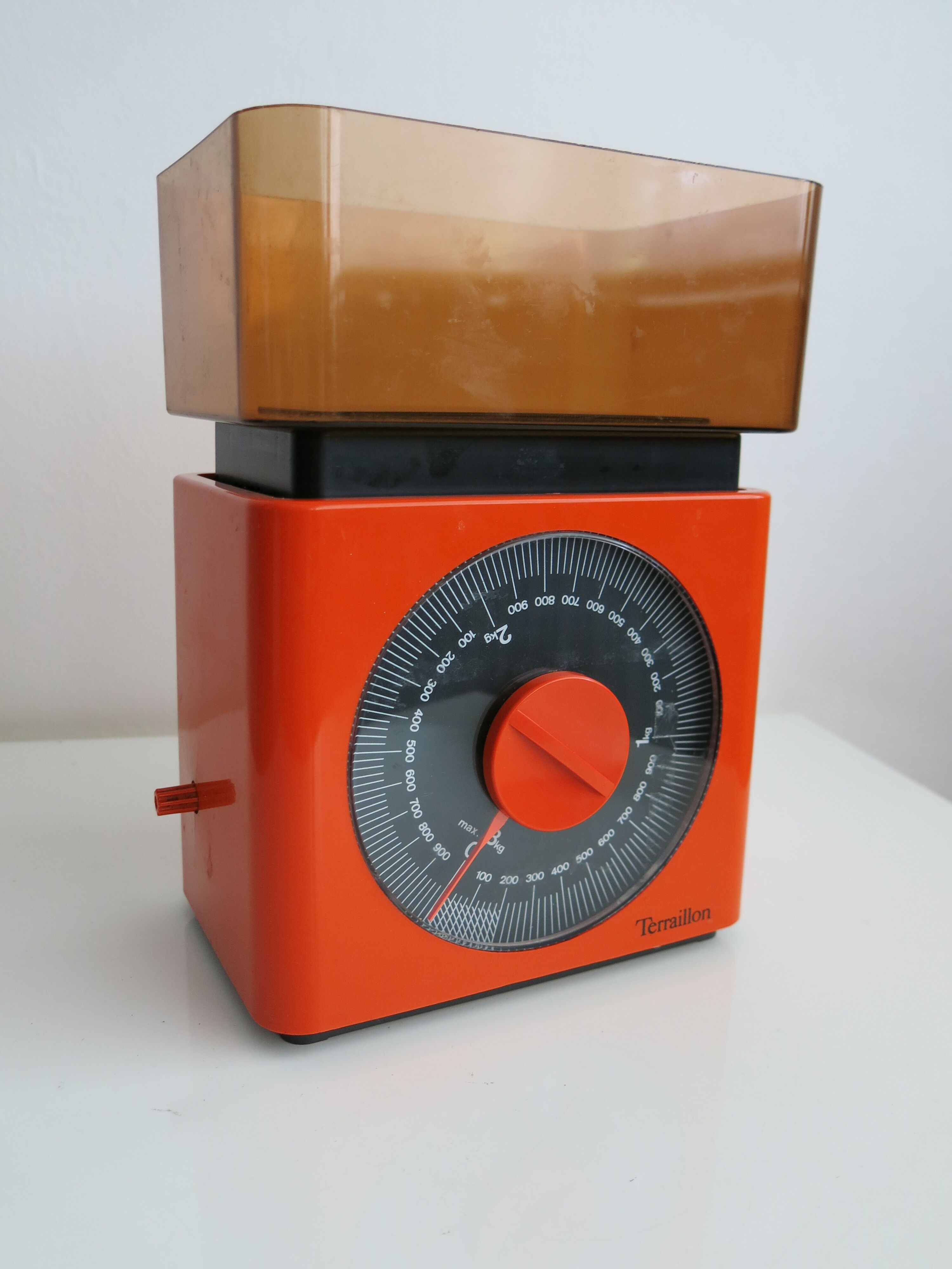 Orange scale by Terraillon (vintage)