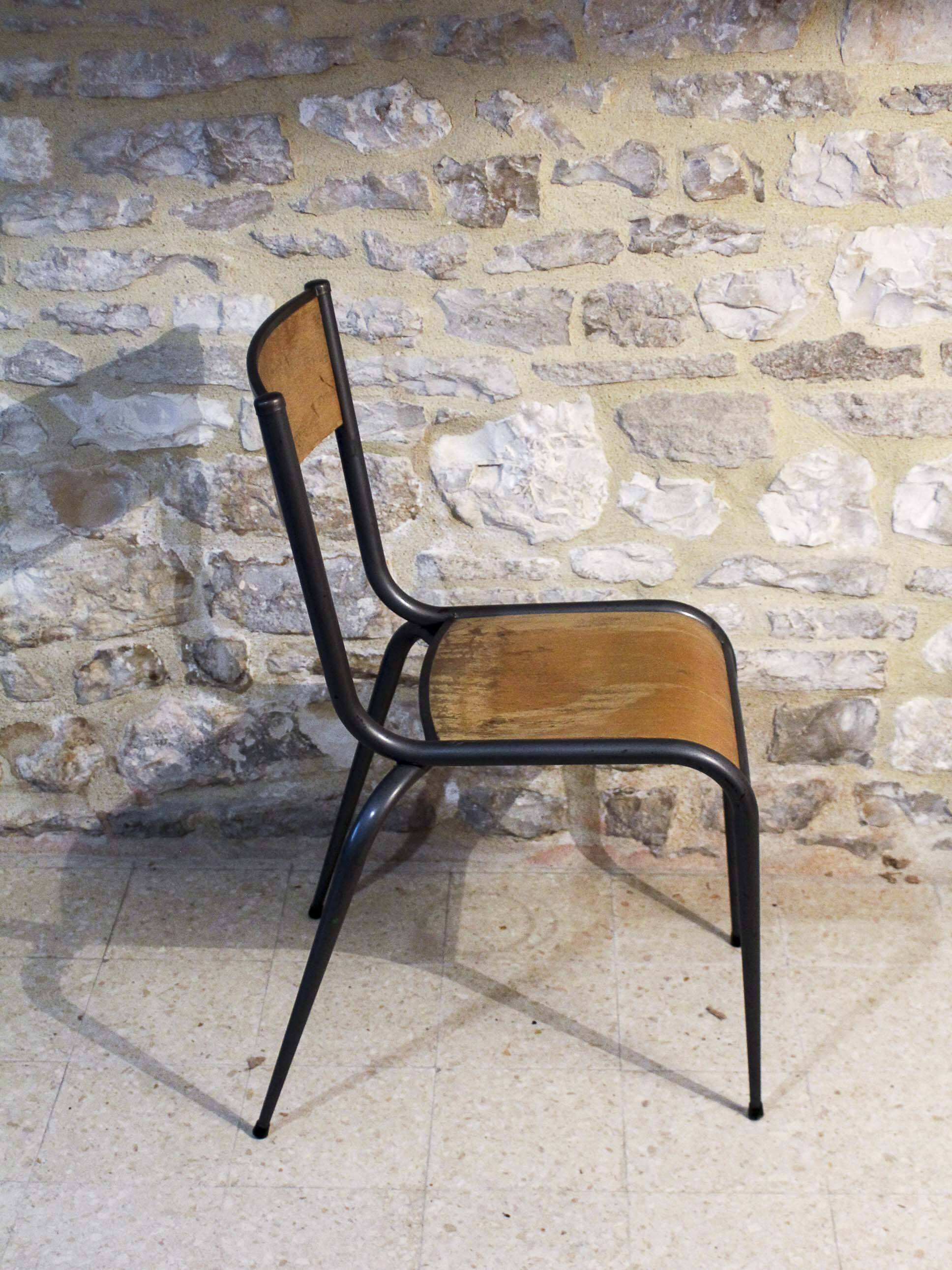 4 chaises d'école pieds fuselés métal et bois