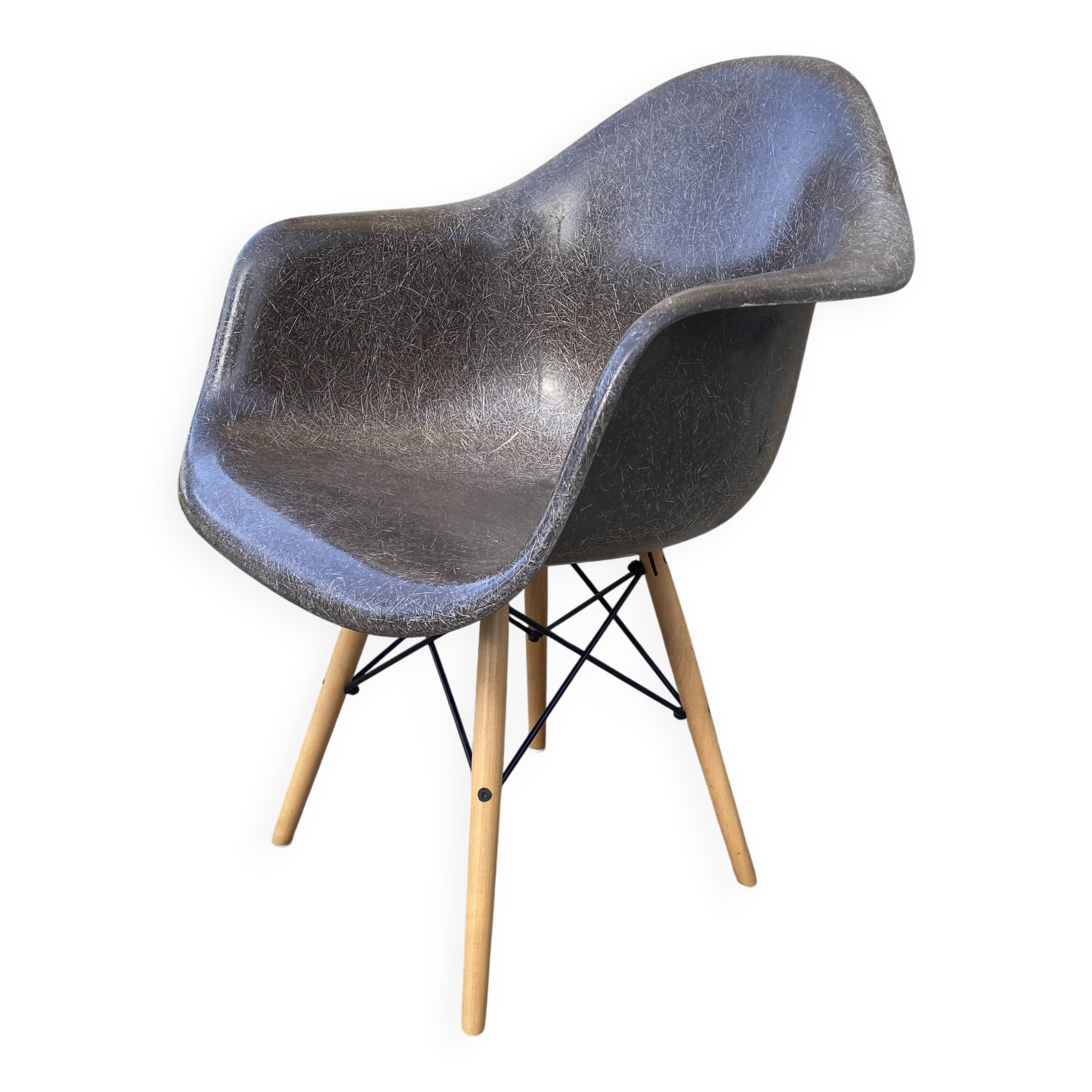 Eames DAW Chair