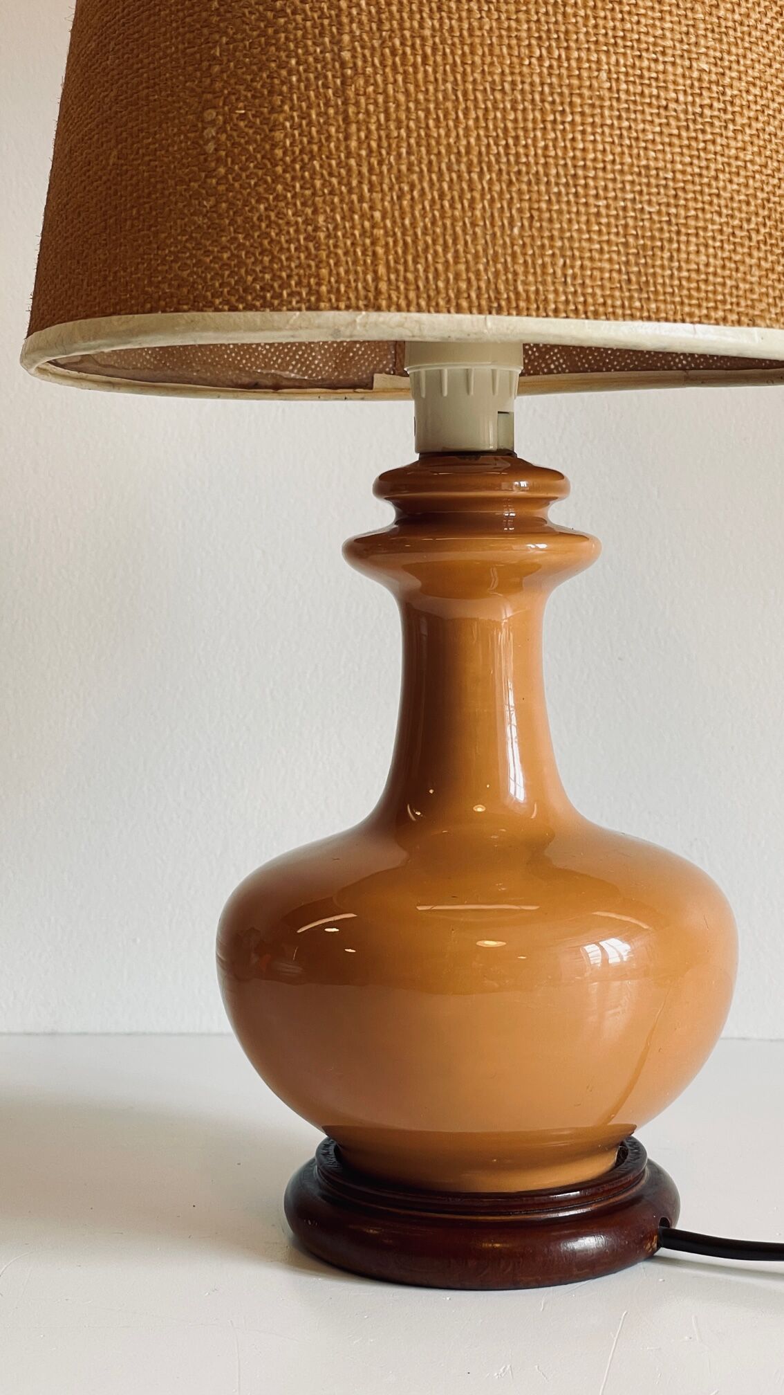 Ceramic lamp wood and vintage jute
