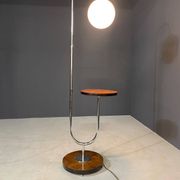 Lampe de sol Bauhaus restaurée avec table intégrée par R. Slezák