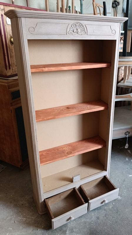 "Déliséa" shelf