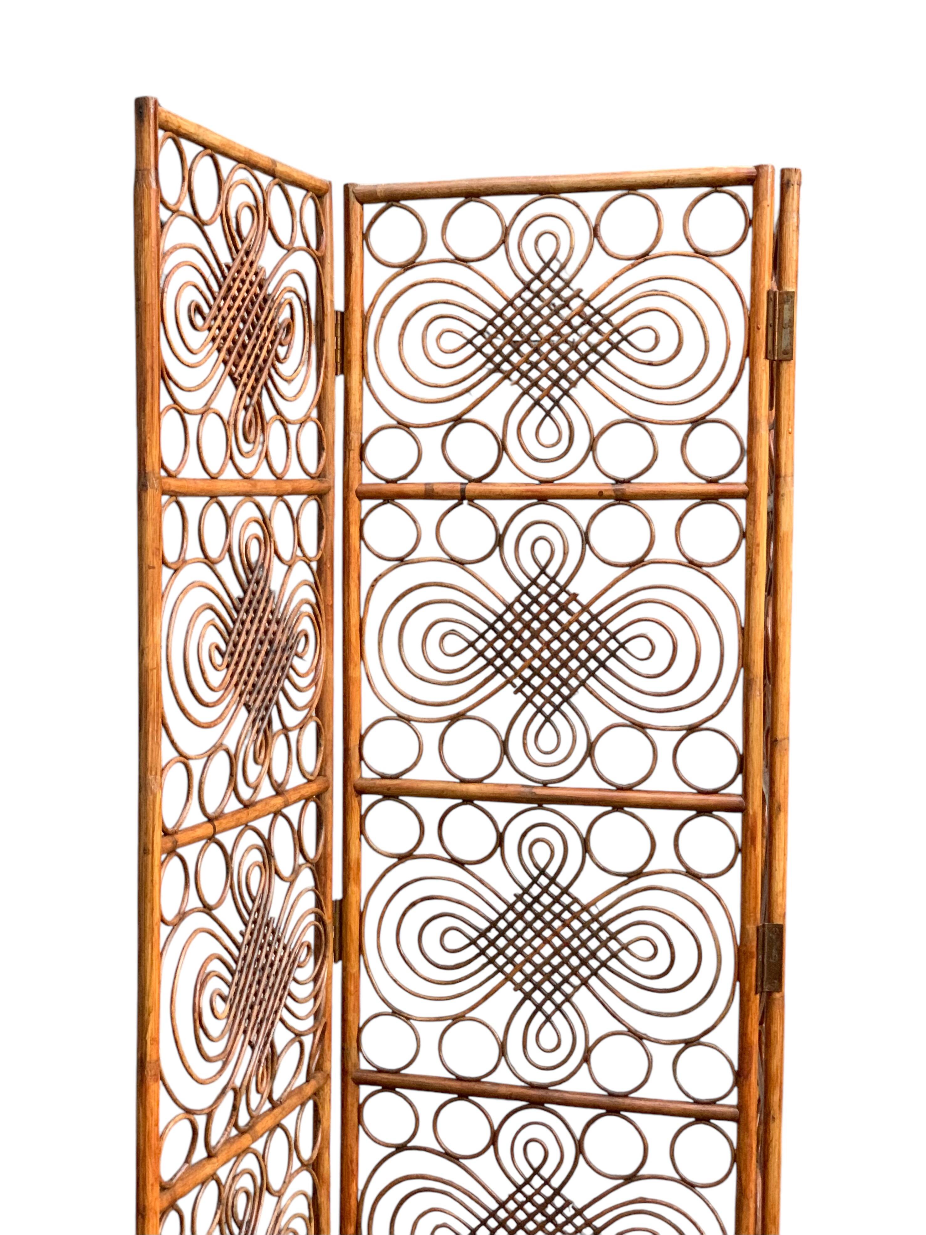 Vintage 1960s Curved Rattan Screen