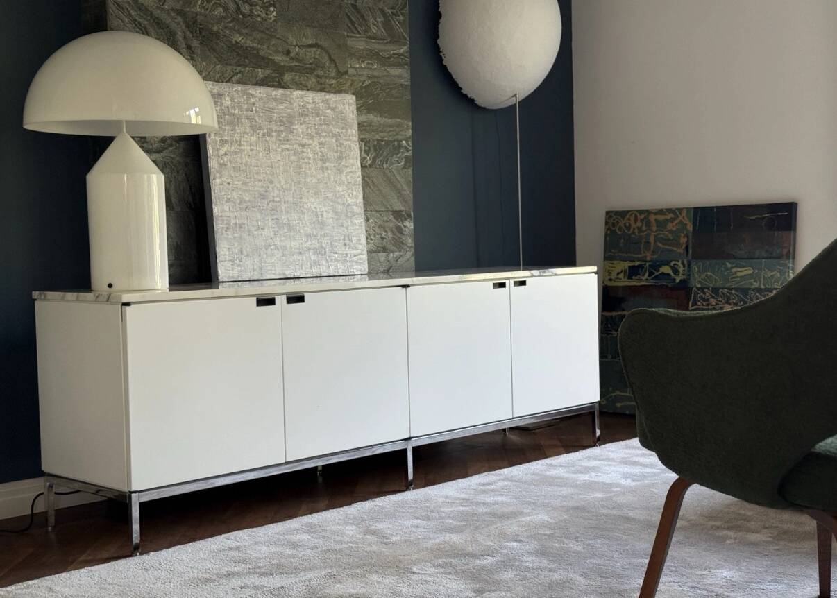 Florence Knoll “Credenza 4” sideboard – Arabescato marble