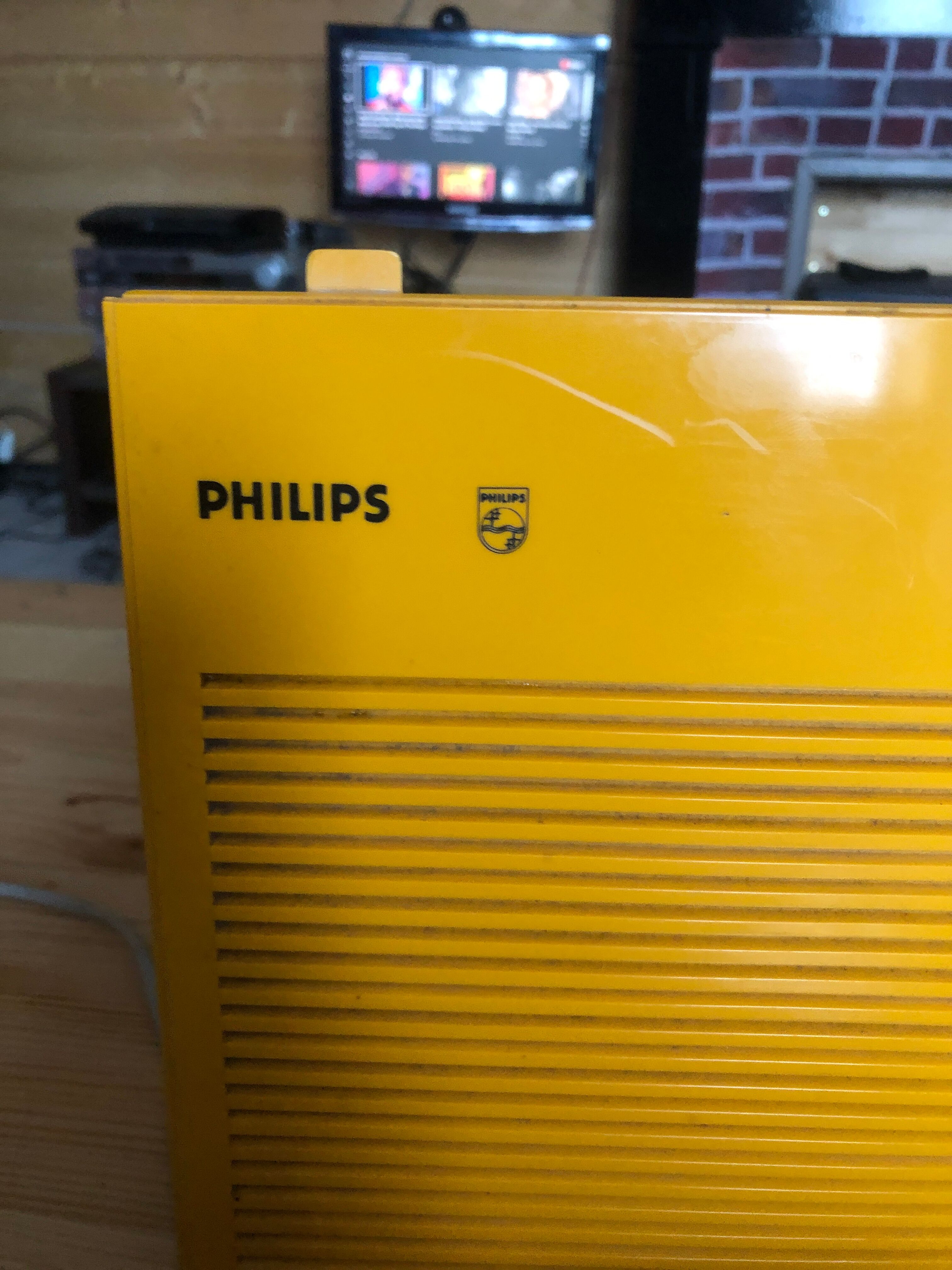 Vintage Philips A 180 record player