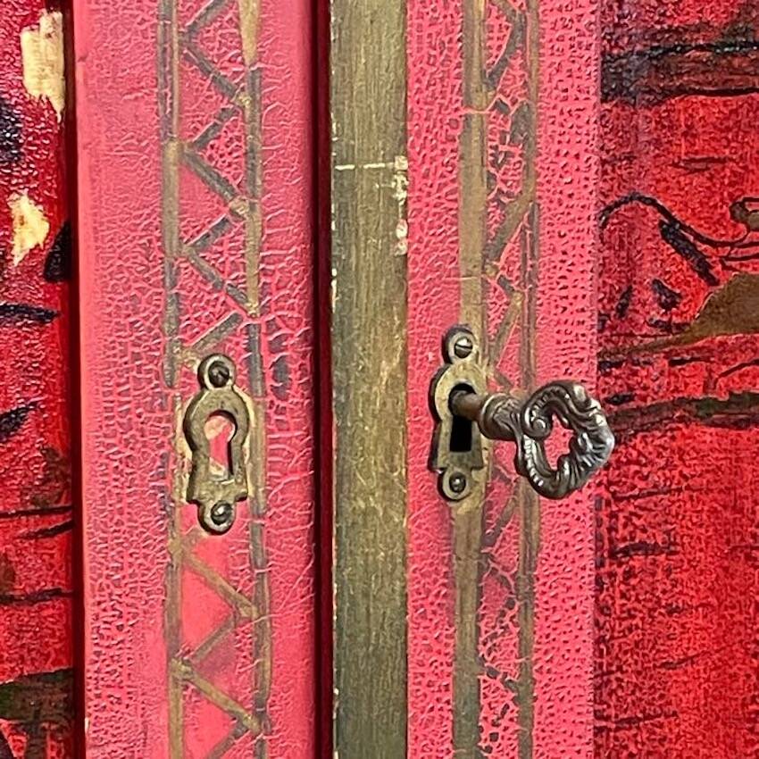 Trumeau with chest of drawers from the mid-20th century in chinoiserie style.