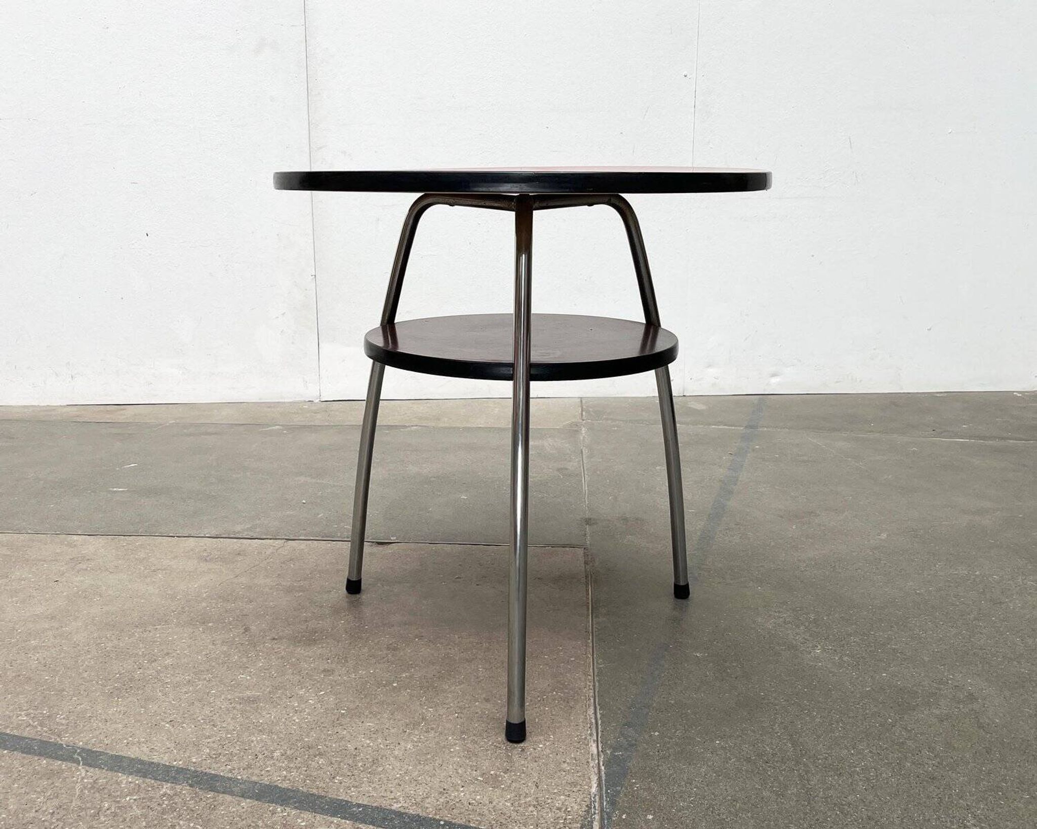 Mid-century German tubular steel table by Mauser Werke Waldeck.