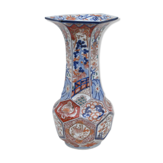 Imari porcelain vase