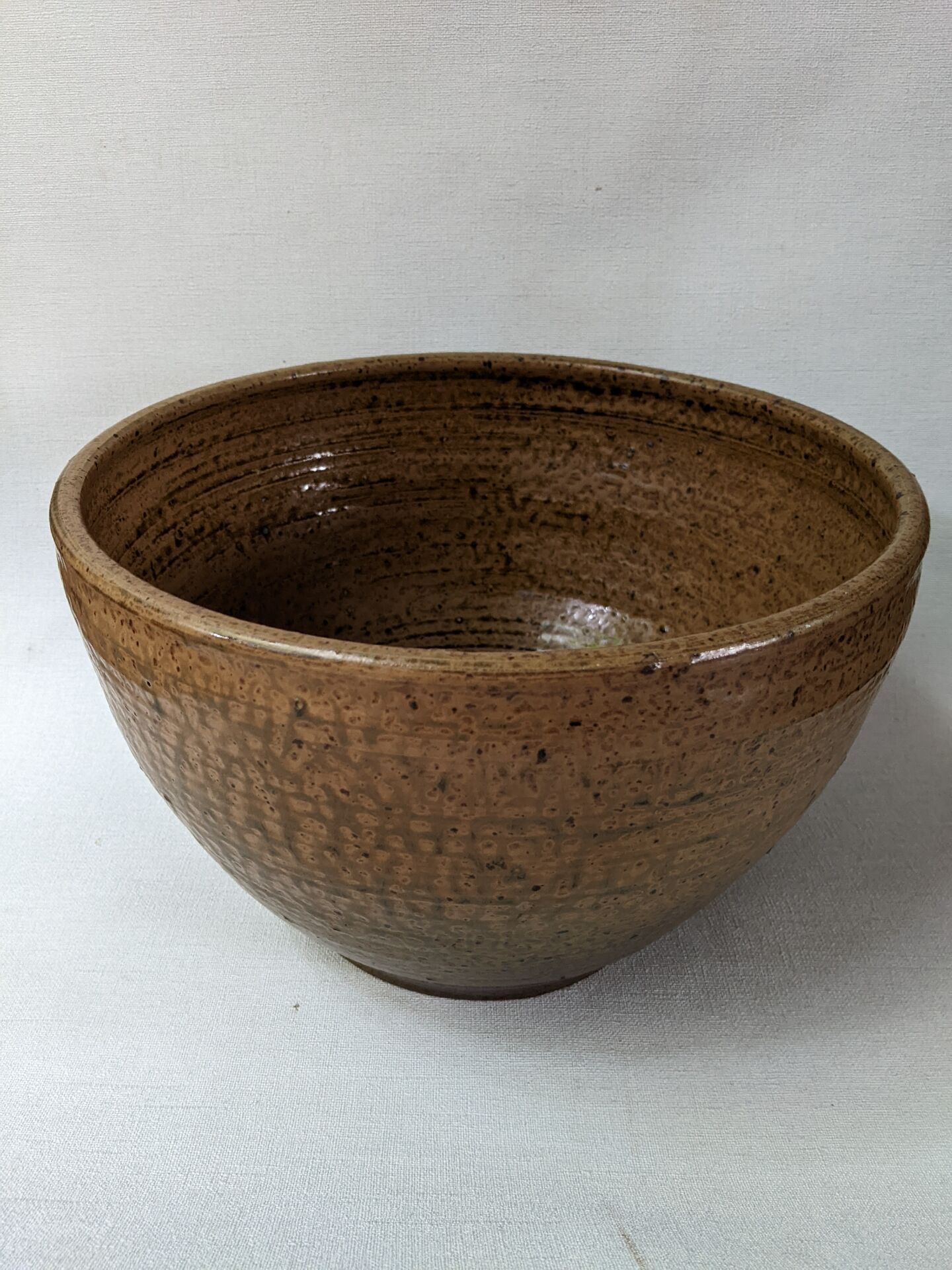 Second-hand artisan stoneware salad bowl