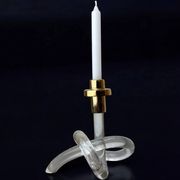 Pretzel candlestick by Dorothy Thorpe in lucite, circa 1970s