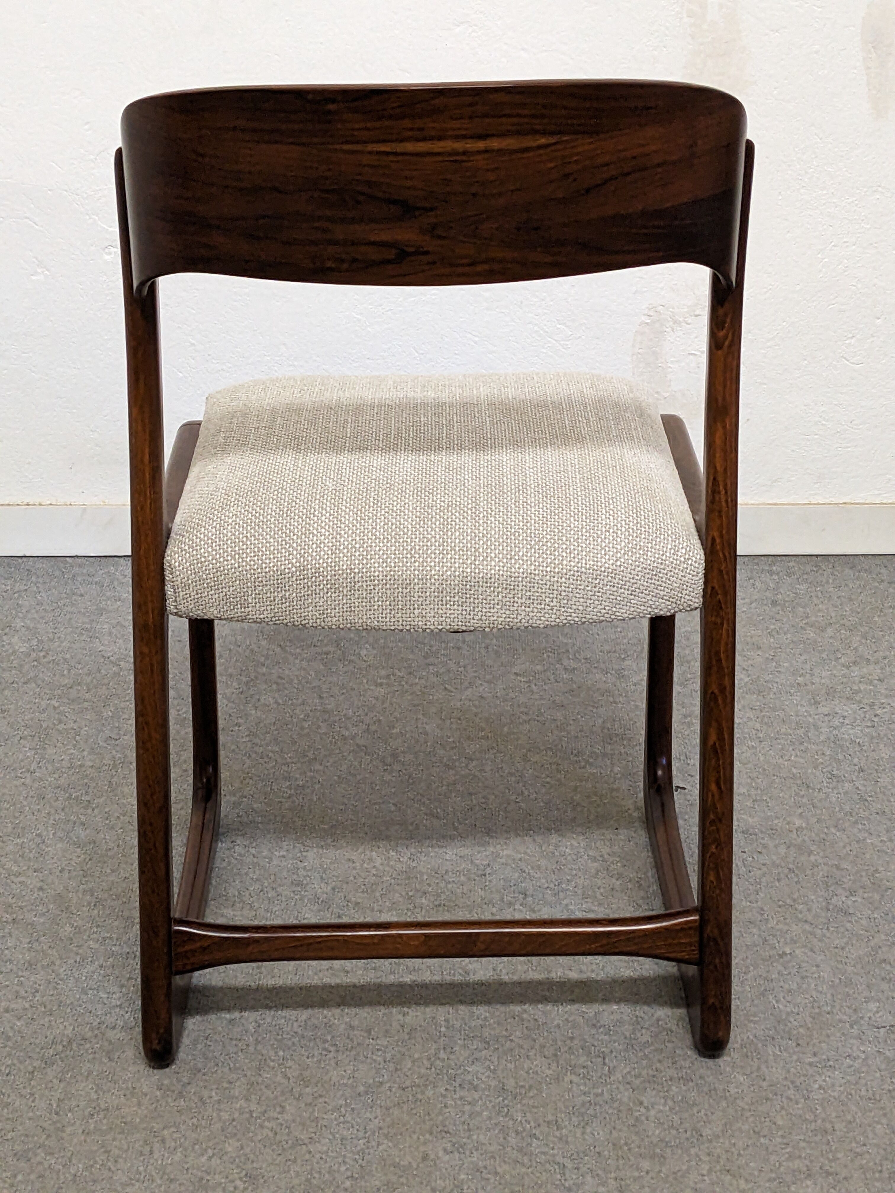 Series of 4 Baumann sled chairs from the 60-70s