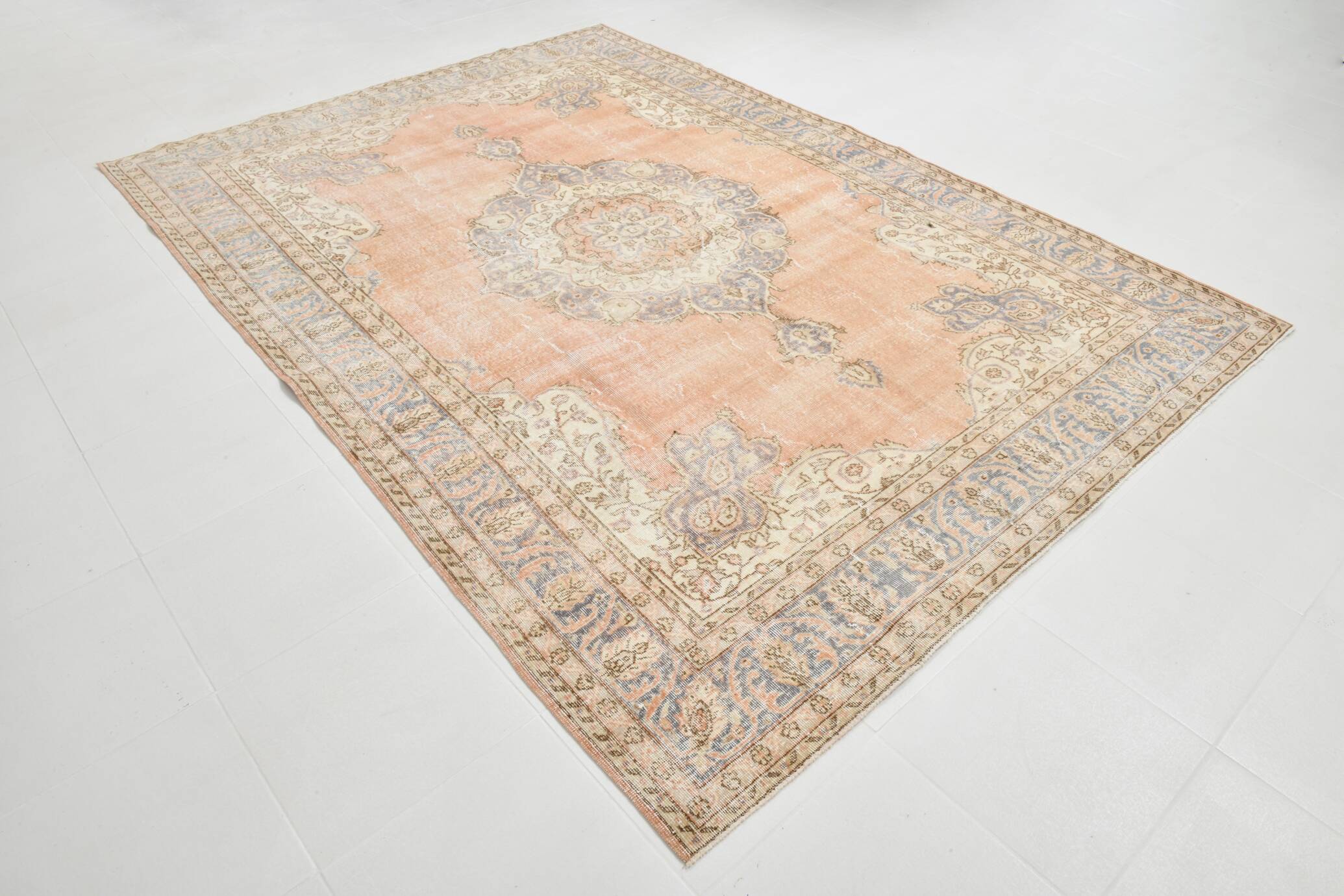 7x10 Oversize Persian Rug, 218x309Cm