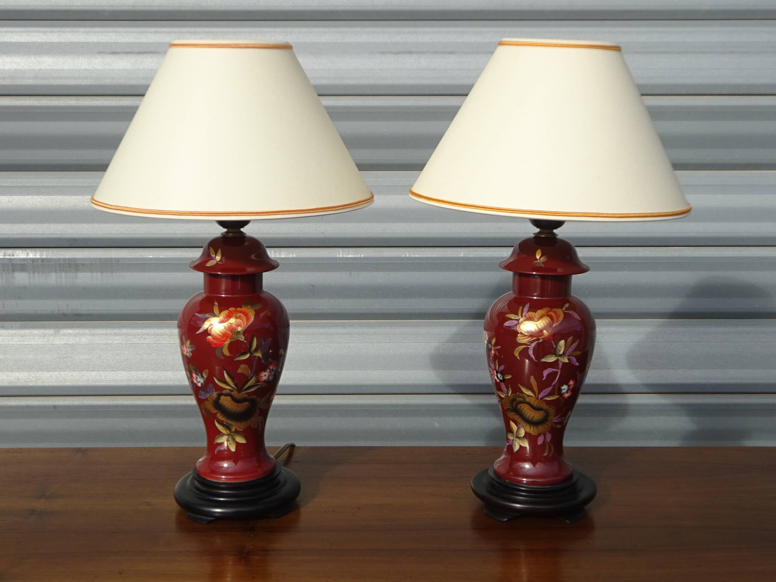 pair of bedside lamps in Limoges porcelain