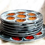 Hand-painted oyster and shellfish presentation plate from Pornic.