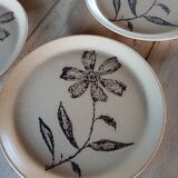 6 assiettes plates anciennes en grès