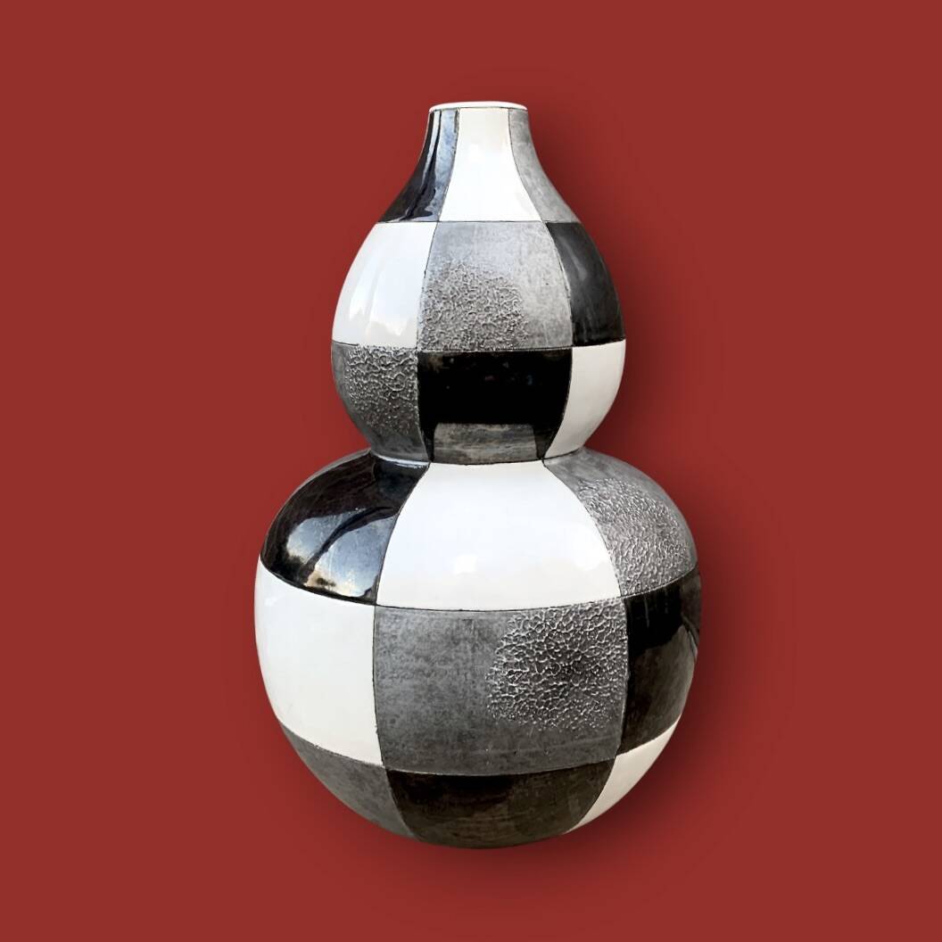 Large ceramic patchwork design vase Todo Mundo (Holland)